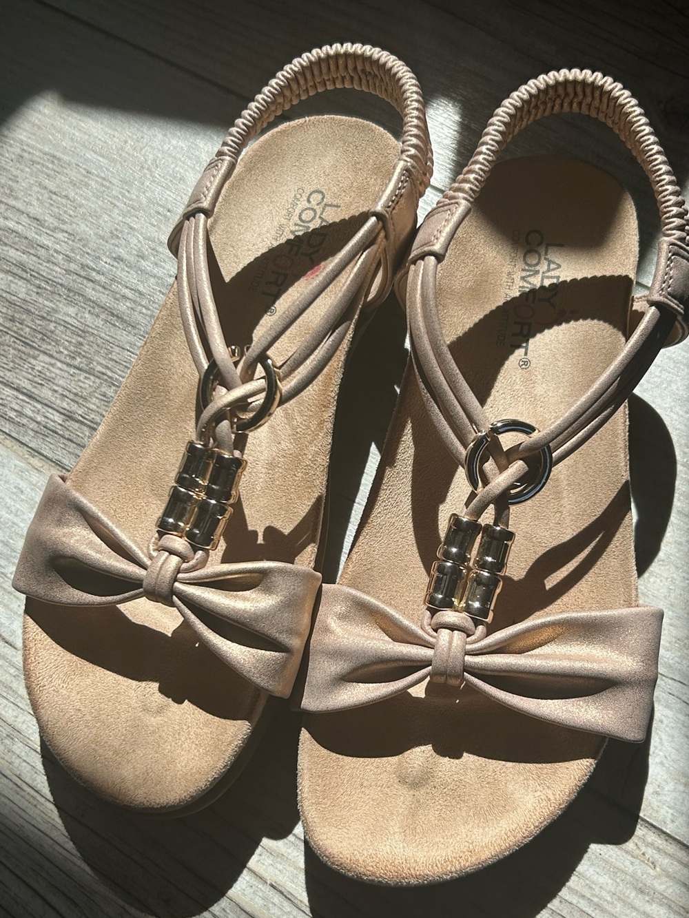 Lady Comfort Gold Metallic Bow sandal SIZE 36